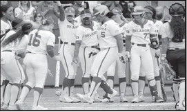 Sooners Slug Their Way to Super Regionals With 12-1 Win Against Cal