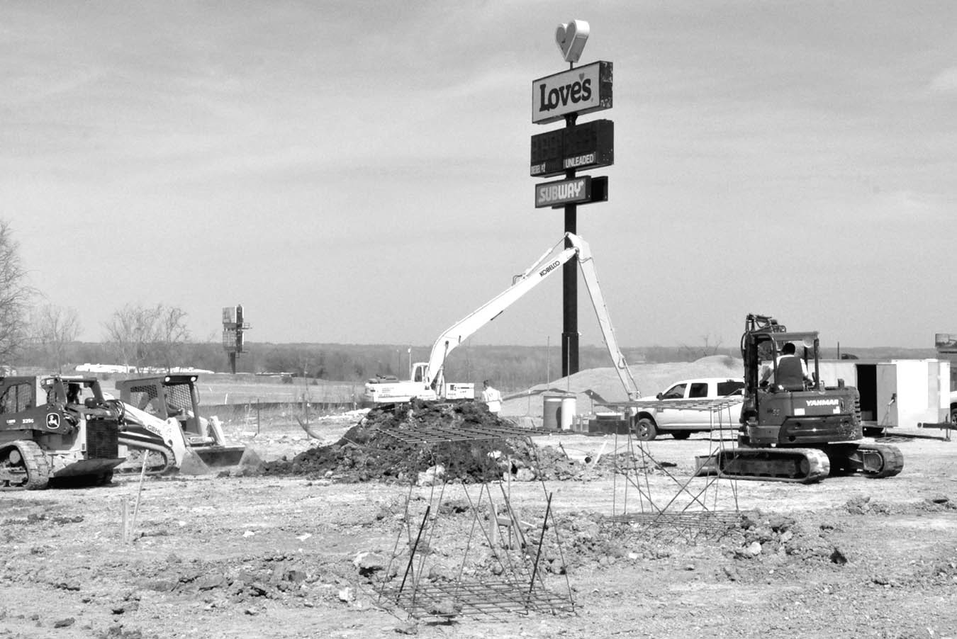 Crews have been moving dirt just north of the Love’s Travel Stop at Highway 99 and I-40 to make way for a brand-new store. According to a Love’s employee, the current store will close at the end of this month. The new store will reportedly open later 