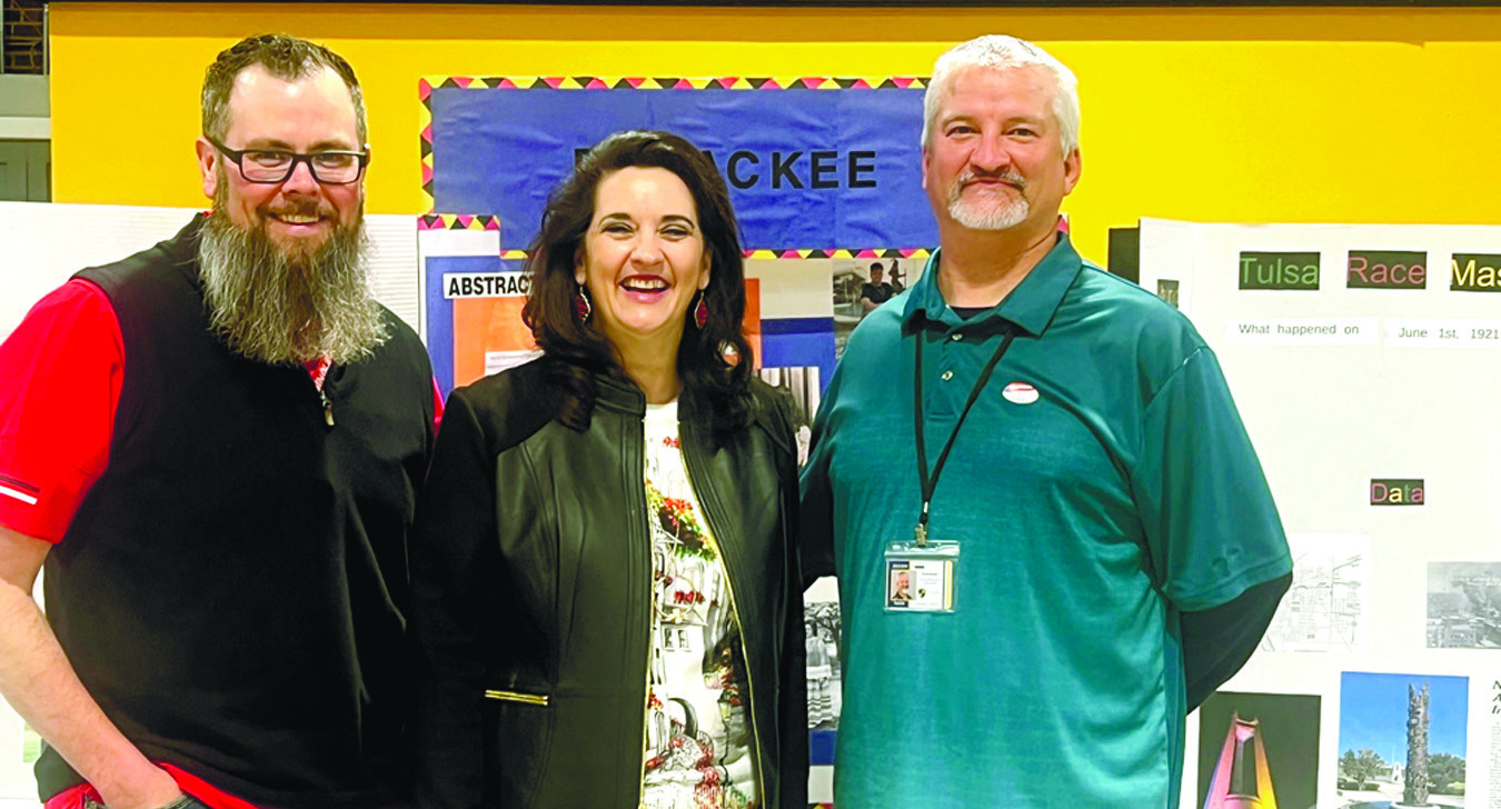 SSC Professors Judge TAOS History Fair