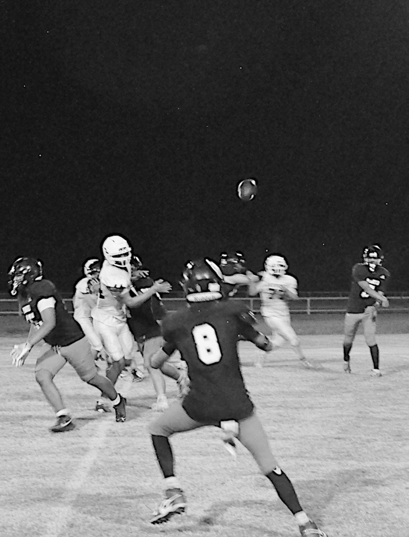 Staff Photo by Bill Anderson Maud Tiger wide receiver Jesse Hames catches the pass and runs for the first down.