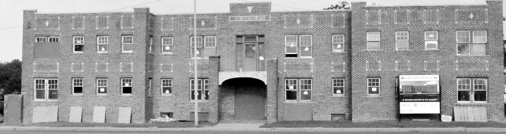 The Van Sanford Apartments on Milt Phillips Avenue in Seminole. (Staff photo by Bill Anderson)