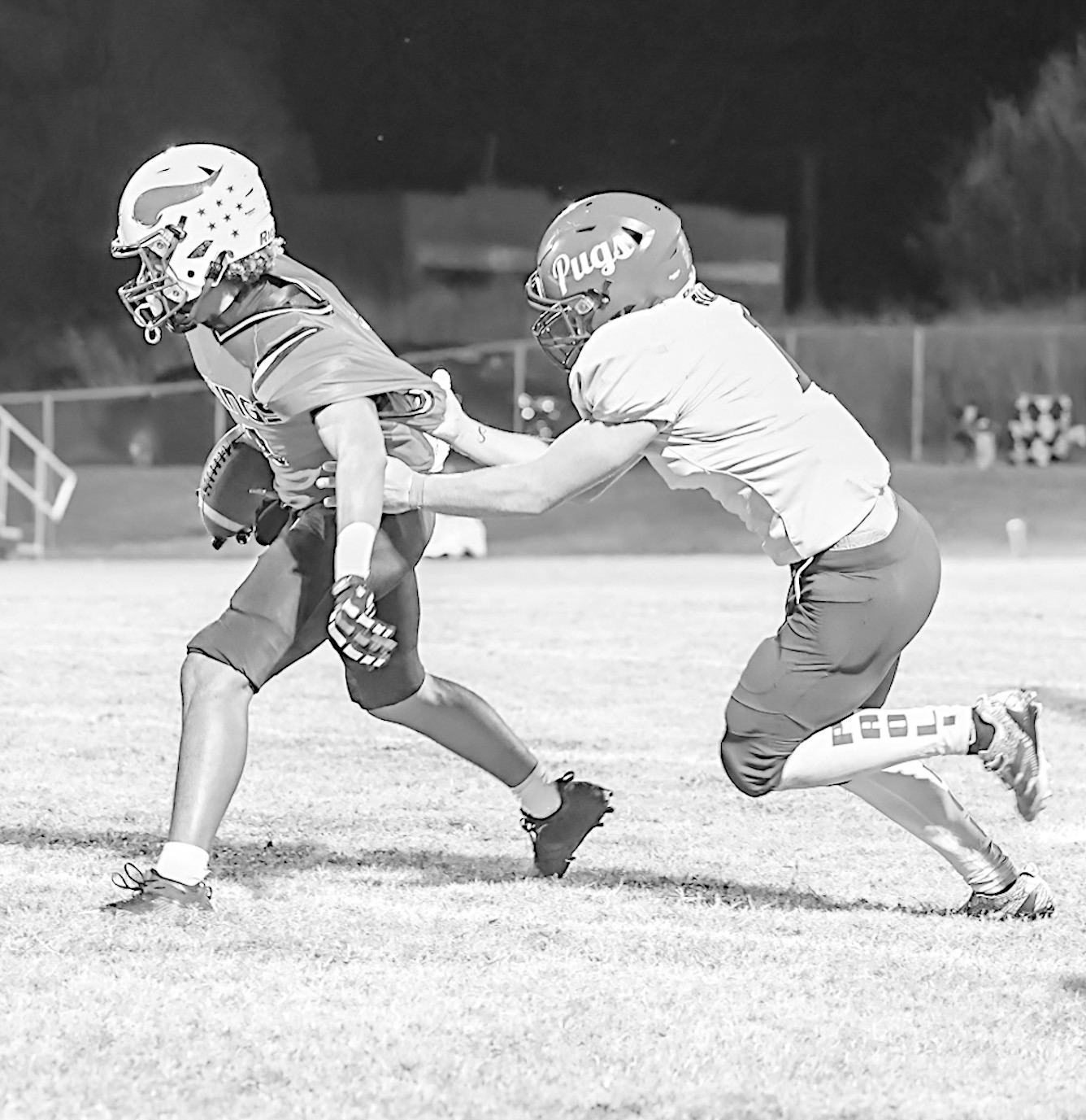 Sasakwa Viking Titan Collins breaks free from the Paoli defender Friday. Courtesy Photo by Glen Bryan