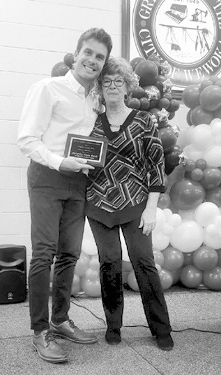 Wewokans Recognized at Annual Chamber Banquet