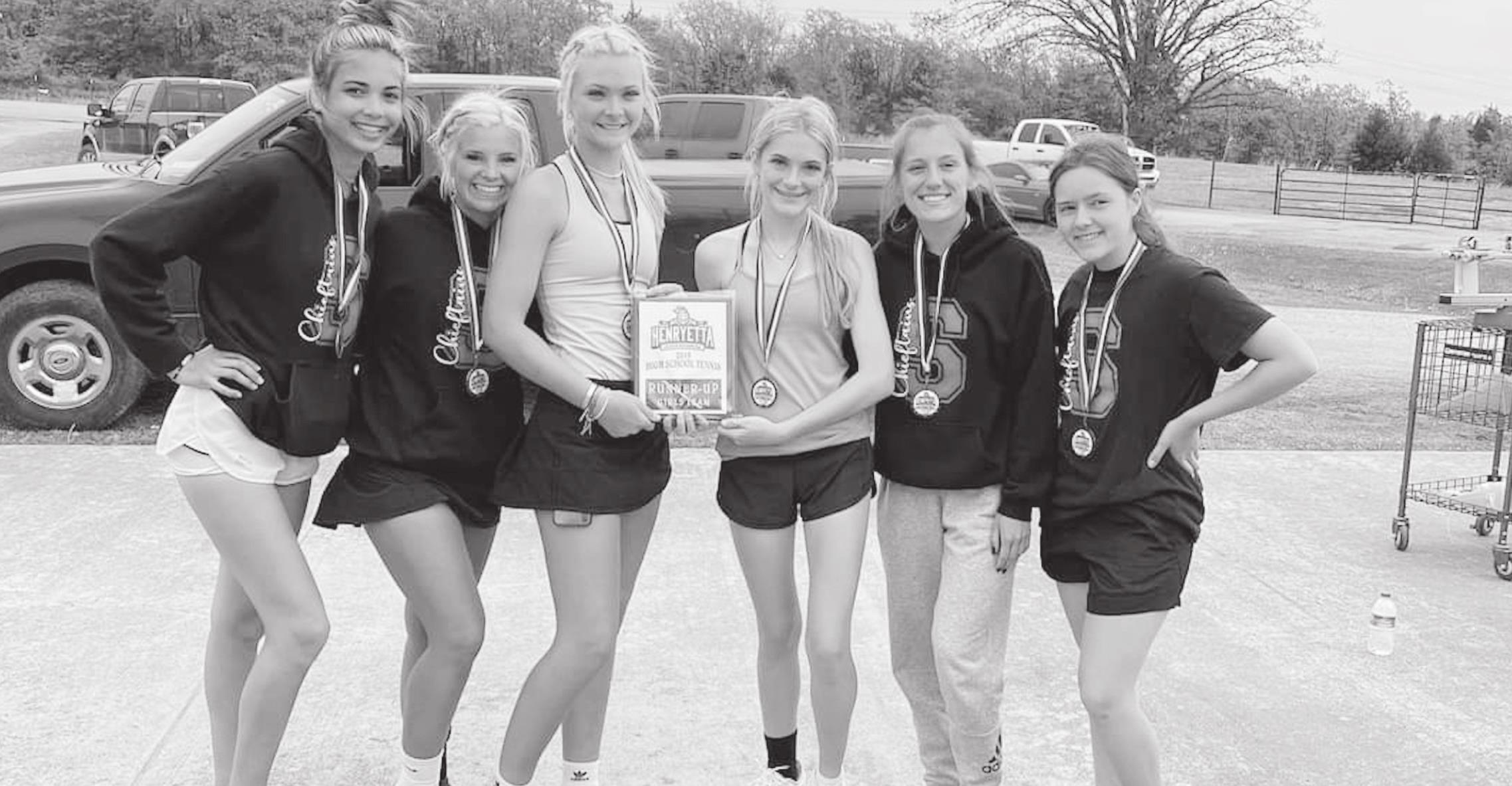 Seminole Tennis Team Qualify for State