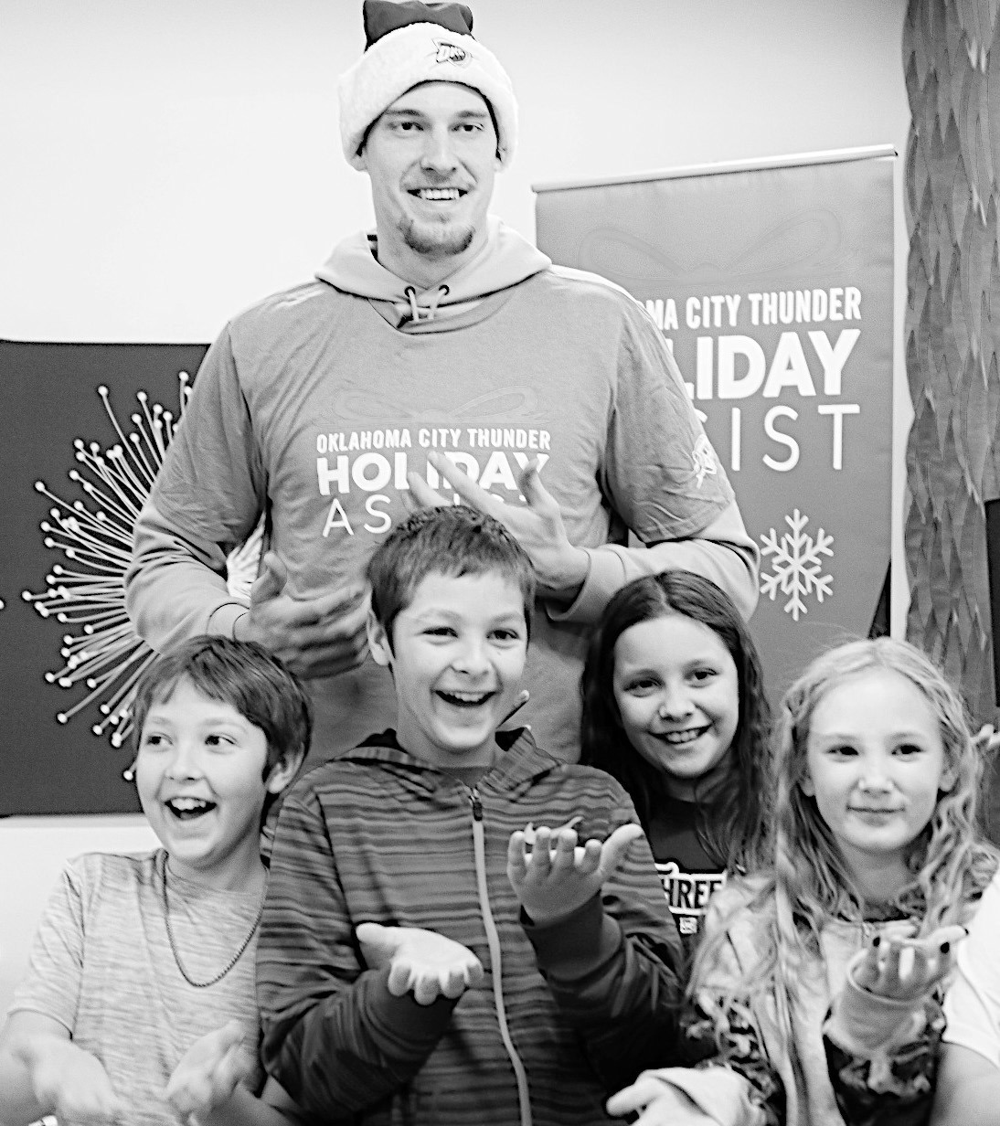 Aaron Wiggins & OKC Blue Players Give Back for Christmas