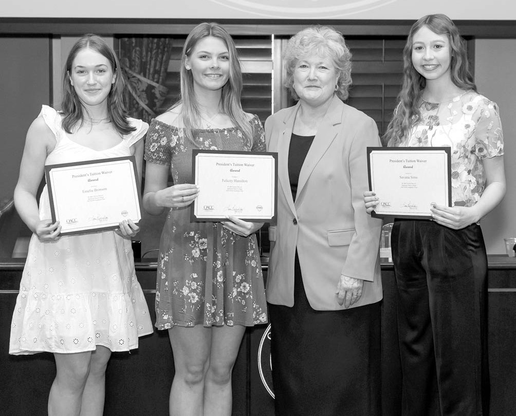 Three high school students were honored by SSC at the All-Oklahoma Academic Team and OACC Presidents’ Tuition Waiver Awards Ceremony at the State Capitol on March 25. The awards were presented by SSC President Lana Reynolds. Pictured (left to right): Em