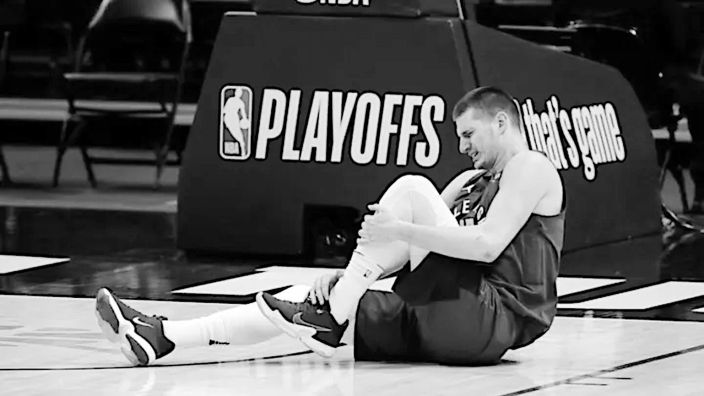 Nuggets’ Nikola Jokić Reportedly Out at Least Four Weeks After Suffering a Hyperextended Left Knee Against Heat