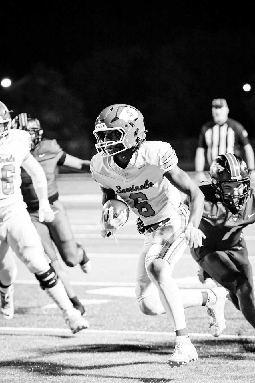 Seminole Chieftain WR Jay Ladd finds open space Courtesy Photo by Ben Schatzel