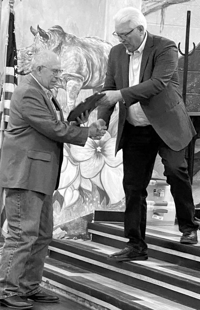 Hatter Named Konawa Citizen of The Year at Community Banquet