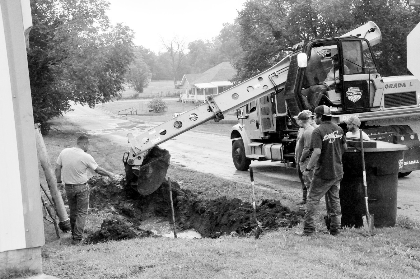 Multiple city vehicles and heavy equipment were present along Strother Avenue at Erueka Street Thursday morning. Public Works Director Bryant Baker reported that crews were cleaning and clearing out a city storm drain that had become blocked with tree lim