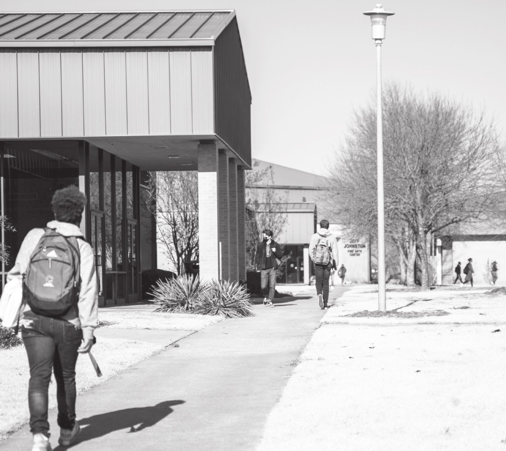 Students Return to SSC