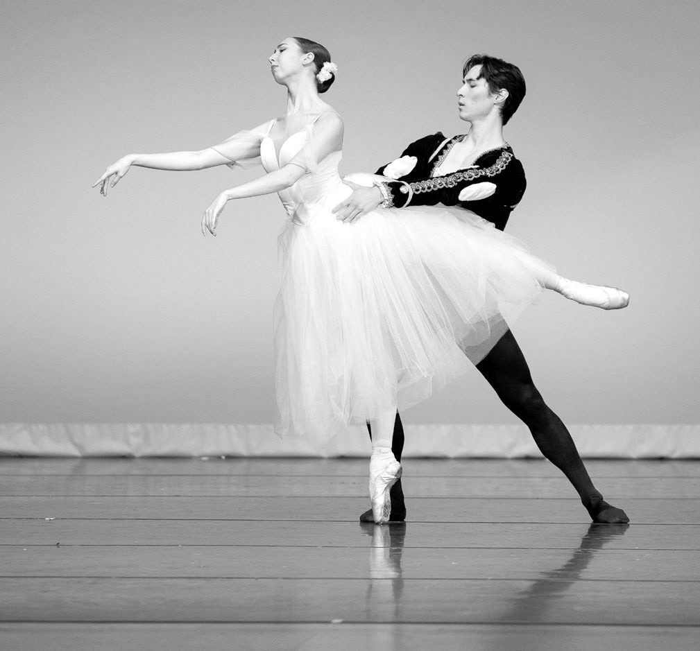 Katie Kelley and John Aguirre in “Giselle” Act II (Photo courtesy of Jana Carson).