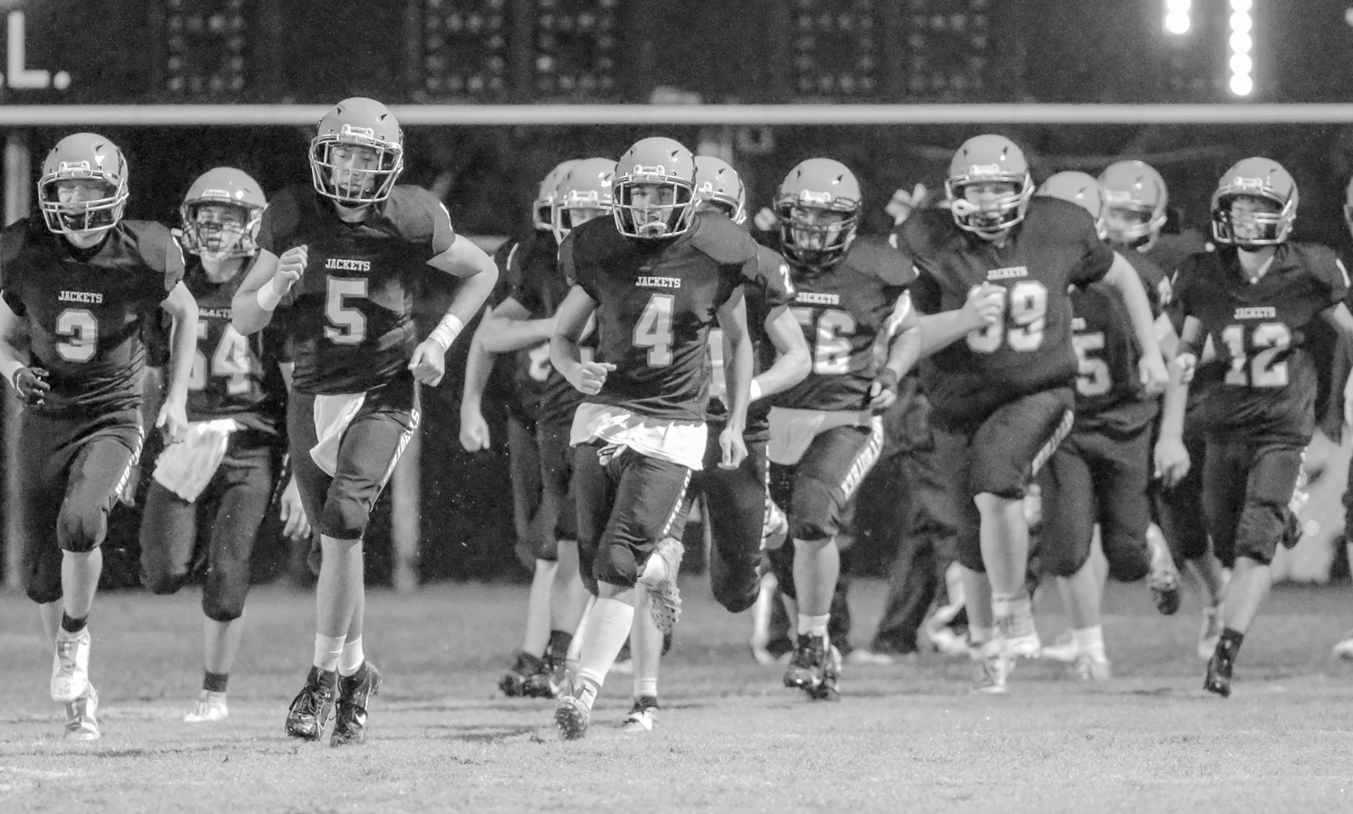 Strother Hosts Wetumka on Senior Night