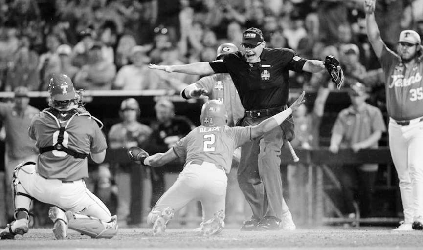 Georgia Bulldogs to Face Oklahoma in CWS