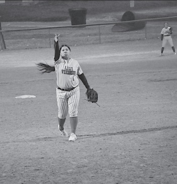 Strother Lady Yellowjackets Win on the Road Monday
