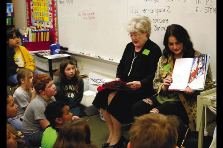 SSC President, Student Read at Wilson