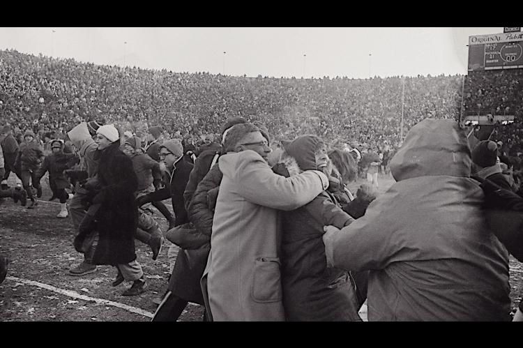 A Look Back at the NFL’s Most Historic New Year’s Eve and New Year’s Day Games