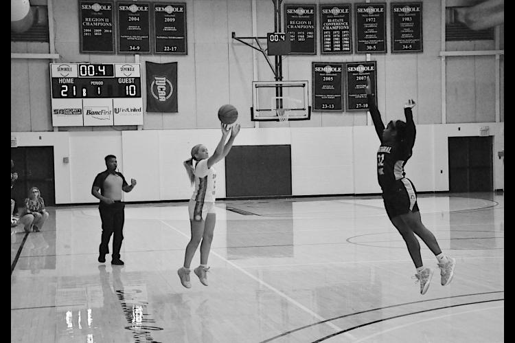 SSC Lady Belles Stay Undefeated at Home
