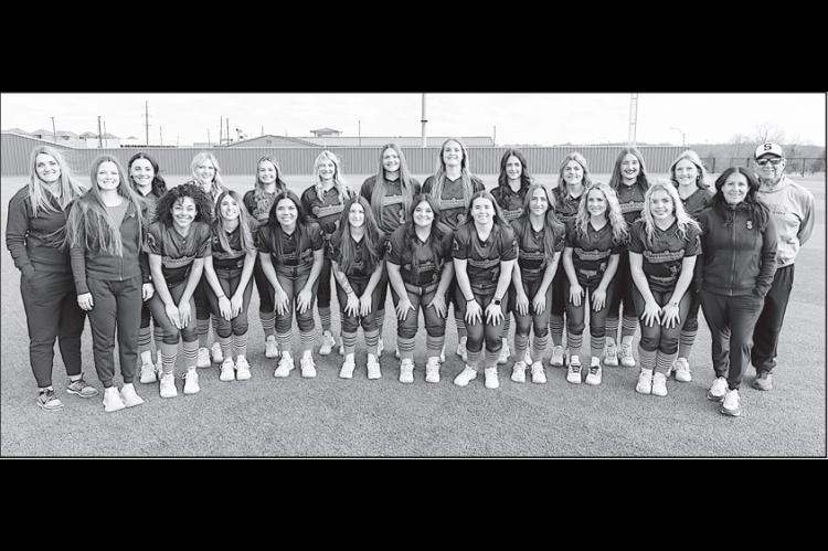 SSC Softball Earns Top Seed in South Central District Tournament