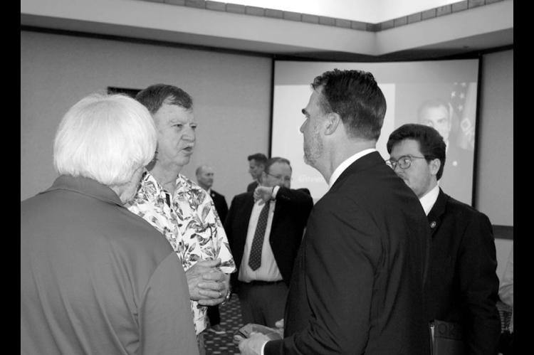 Governor Has Breakfast With Community Leaders