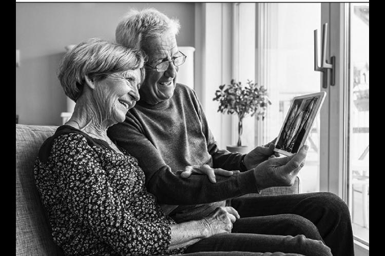 How to Help Aging Adults Adapt to Technology