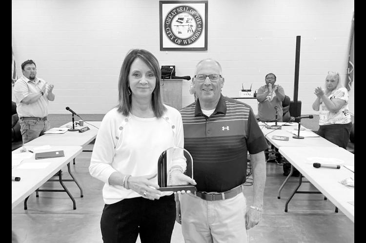 Retiring Wewoka Mayor Honored; Ryan Takes Oath