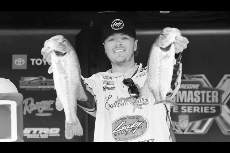 Loberg Fishes His Way to Day 1 Lead at Lake Tenkiller