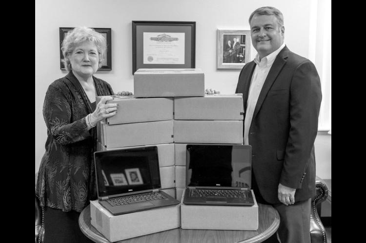 State Farm Makes Donation to SSC’s Laptop Loan Program