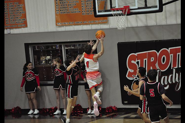 Strother Yellowjacket Peyton Moody goes in for the layup Thursday night against Crowder. Staff Photo by Bill Anderson