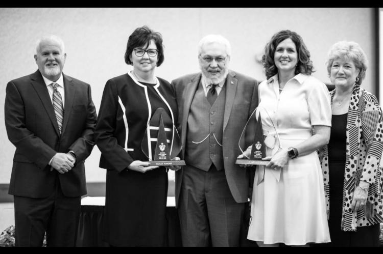 SSC Honors Alumni, Former President at Spring Banquet