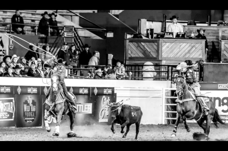 Guy and Stahl bank $52K at Charlie 1 Horse Team Roping