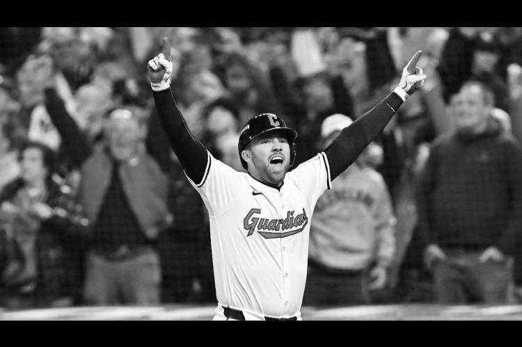 Guardians Beat Yankees in 10th of ALCS Game 3