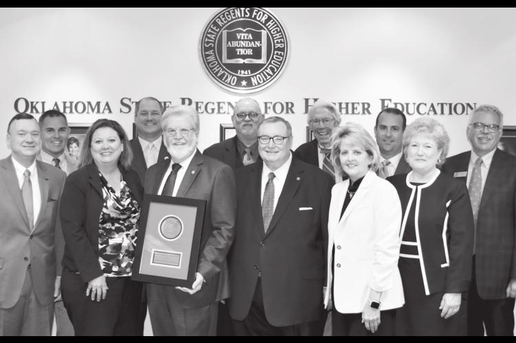 Thompson Receives Higher Ed Distinguished Service Awards