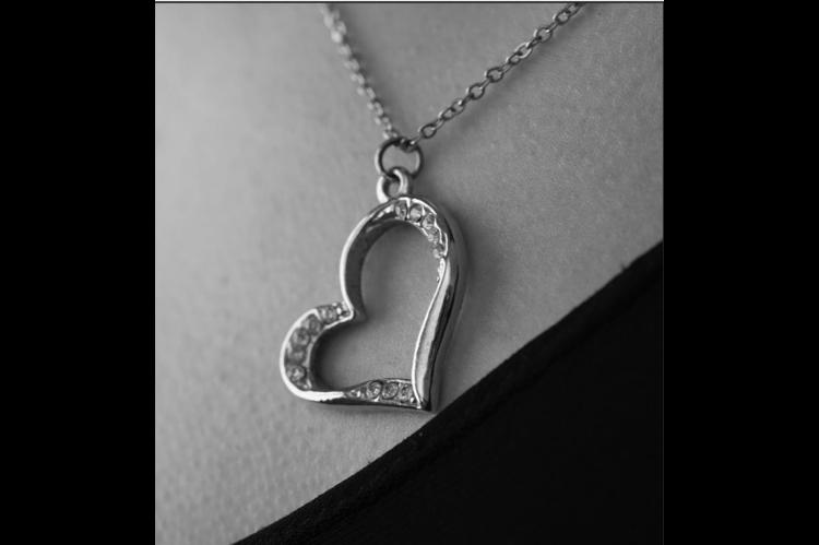 Givers’ Guide to Valentine’s Day Jewelry
