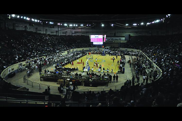 Coaches Share Memories of Playing in the “Big House”