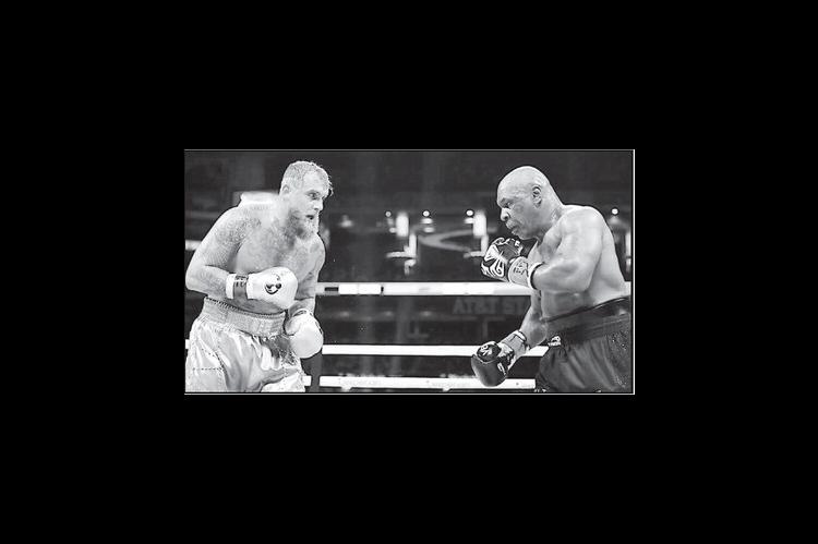 Paul-Tyson Set Outside Gate Record in Dallas Texas