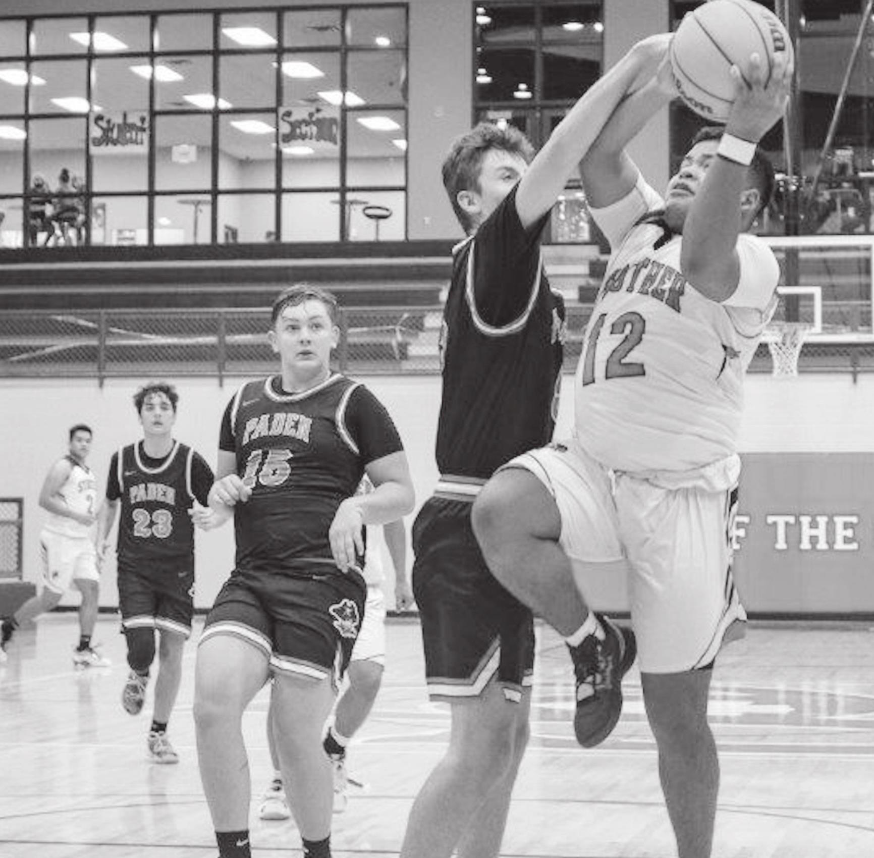 Yellowjackets Prevail Seminole Producer