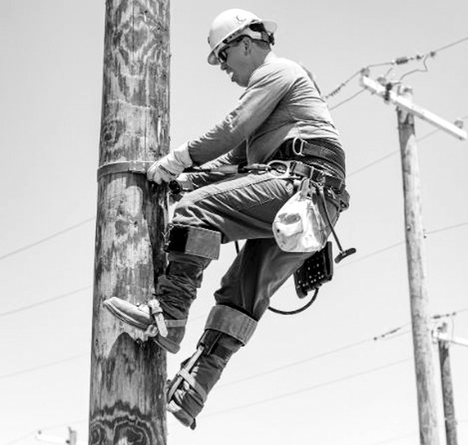 OG&E Recognizes Line Crews For National Lineman Appreciation Day