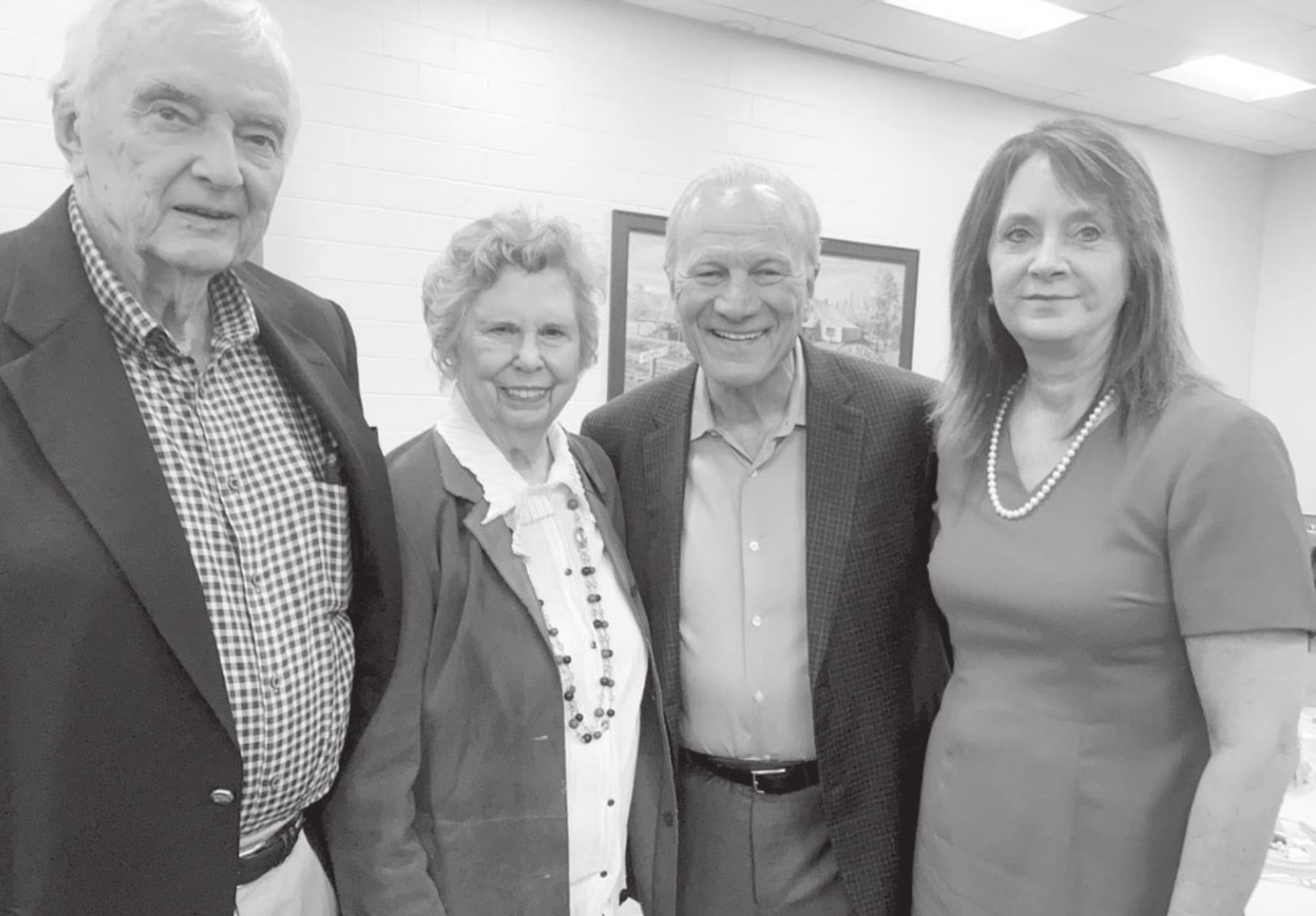 Football Legend Headlines Wewoka Chamber Banquet Seminole Producer