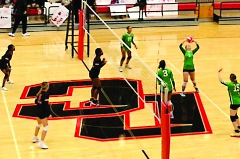 Seminole Volleyball Fight a Tough Fight but Fall Short Thursday