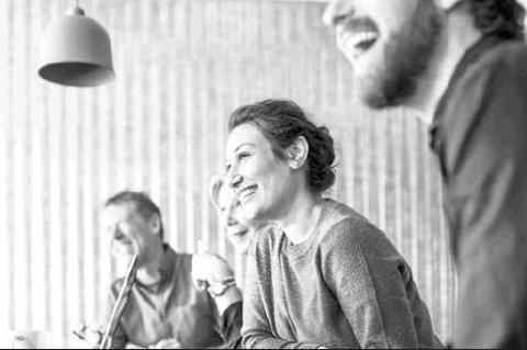 Article Image Alt Text