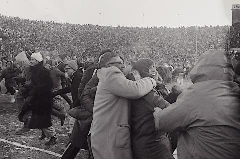 A Look Back at the NFL’s Most Historic New Year’s Eve and New Year’s Day Games