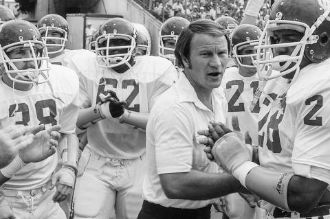 OU to Honor Switzer Teams During Season Opener