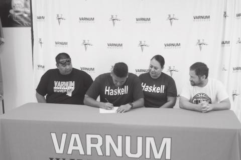 Varnum’s Cordell King Signs Letter of Intent