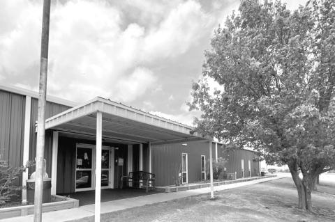 Pictured is the entrance to Varnum High School in Seminole County. Yesterday, State Auditor Cindy Byrd released her audit of the school district, which reveals widespread problems at the district, including check tampering, undocumented purchases and miss