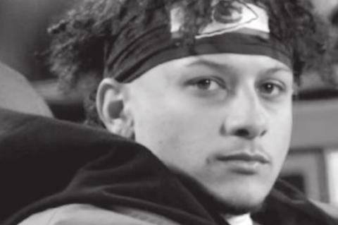 Mahomes Might Sit Out on Sunday’s Game