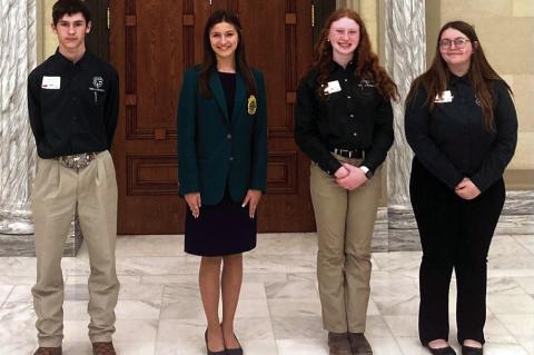 4-H’ers Get an Inside Look at The State Legislative Process
