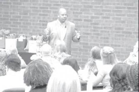 Article Image Alt Text