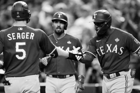 Rangers Romp D-Backs in Game 4 of the World Series