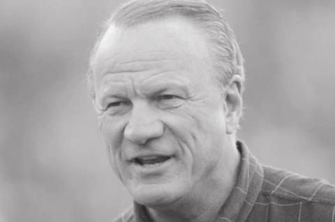Barry Switzer Says 1 School is Hurt Most by Oklahoma, Texas
